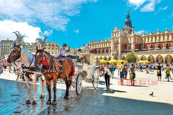 Đi du lịch ở Ba Lan cần bao nhiều tiền