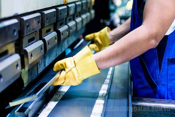 Cơ hội và thách thức của người lao động đi Ba Lan