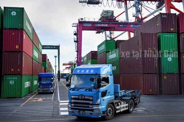 Đơn hàng lái xe tại Nhật Bản