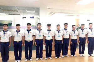 Tuyển xuất khẩu lao động