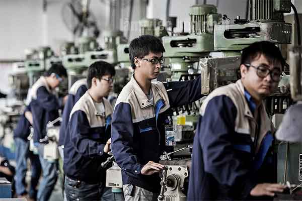 Làm việc bên Nhật có vất vả không