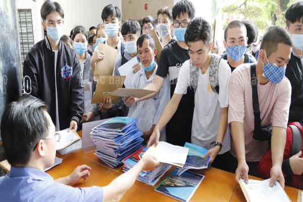 Nên học đại học hay đi XKLĐ nước ngoài