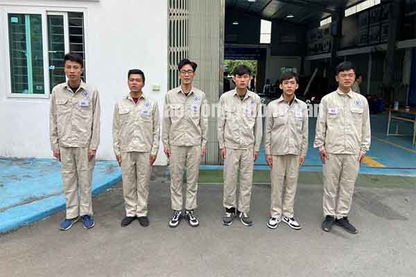 Đơn hàng đi Đài Loan thao tác máy tăng ca 100-150h/tháng