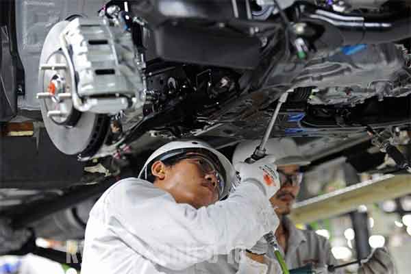 Đơn hàng kỹ sư ô tô đi Nhật Bản