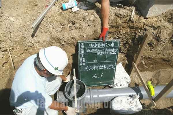 Đơn hàng lắp đặt đường ống Nhật Bản