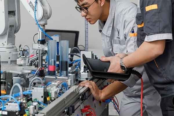 Tuyển dụng kỹ sư điện