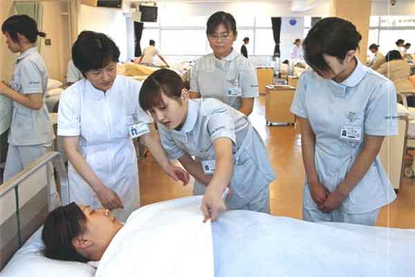 Công việc hộ lý tại Nhật Bản