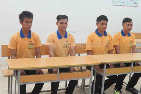 Tuyển 01 Nam vận hành máy móc tại nhà máy Hưng Thái, Đài Loan