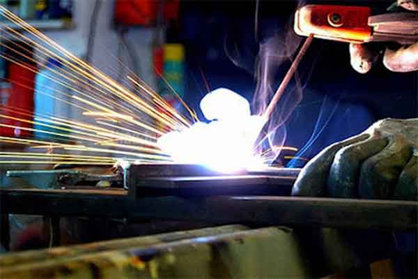 Nhà máy Bách Bang tại Đài Loan tuyển lao động thao tác máy hàn điện