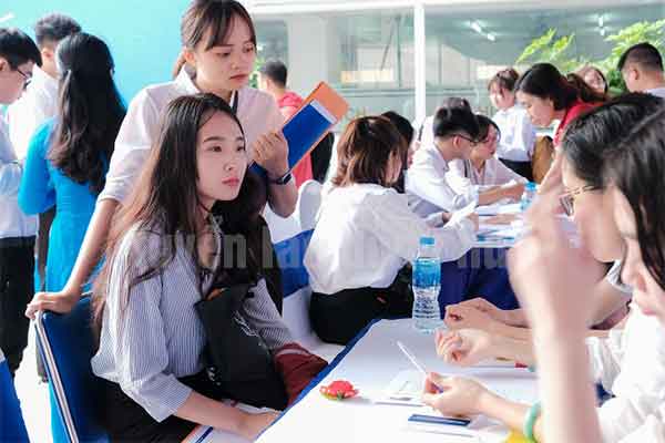 Tuyển 05 Nữ đi Nhật visa kỹ sư gia công cơ khí và lắp ráp