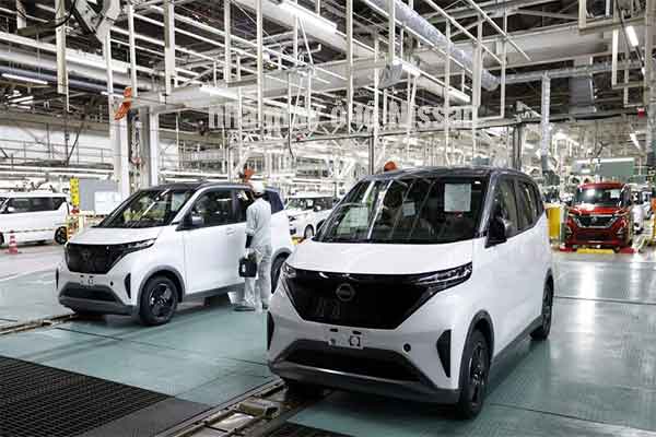 kỹ sư lắp ráp linh kiện ô tô